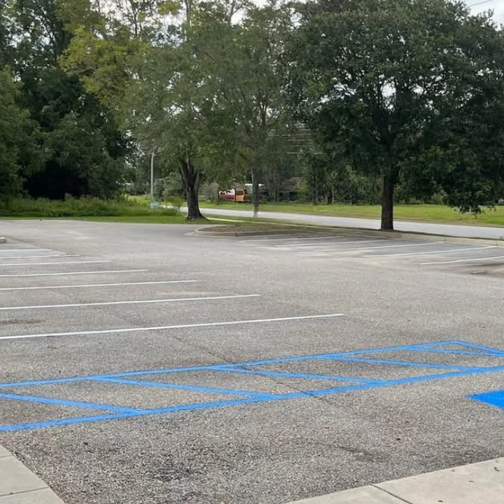Top 5 Signs It’s Time to Restripe Your Parking Lot 2 Vibrant parking lot striping for a commercial property in Jackson, MS